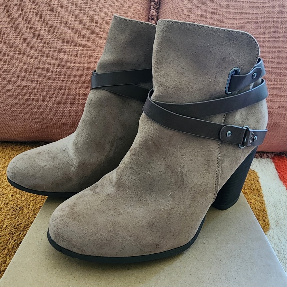 Torrid high heel ankle boots size WW10